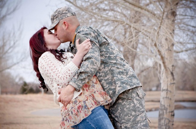 Pourquoi les militaires ont autant la cote avec les femmes ?